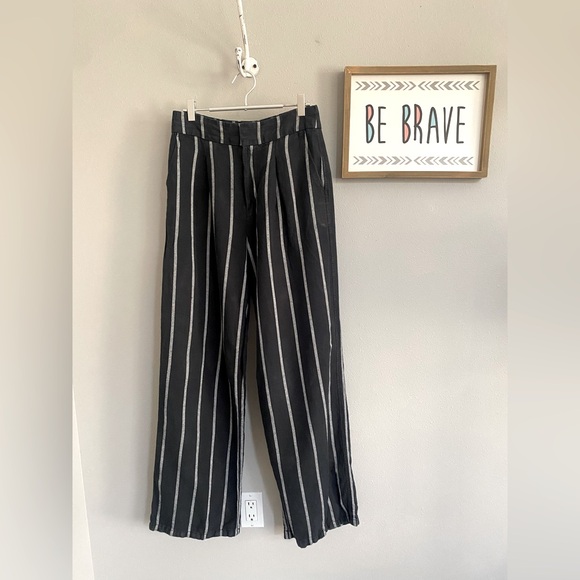 GAP Pants Striped Wide Leg Pleated Trousers Linen Blend Women’s size 4 Tall - Picture 1 of 7